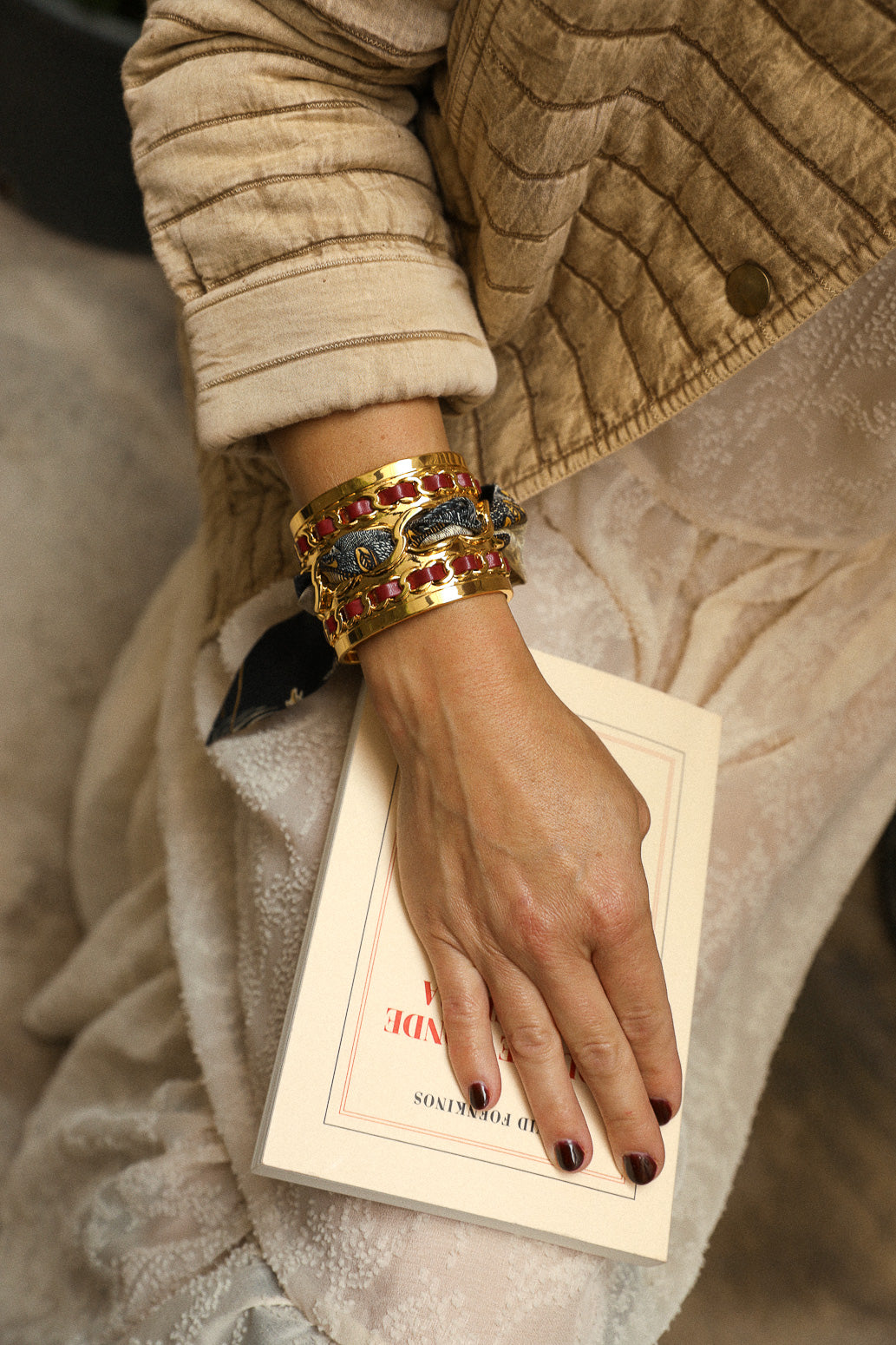 Large December cuff and Bohemian Deer ribbon, black