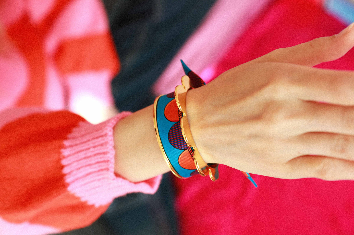Pennant cuff and Le Cirque des Rêves ribbon, colorful