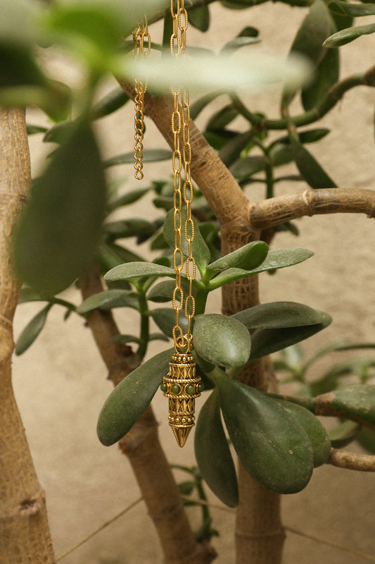 Collier Pendule, incrusté de Quartzites vertes