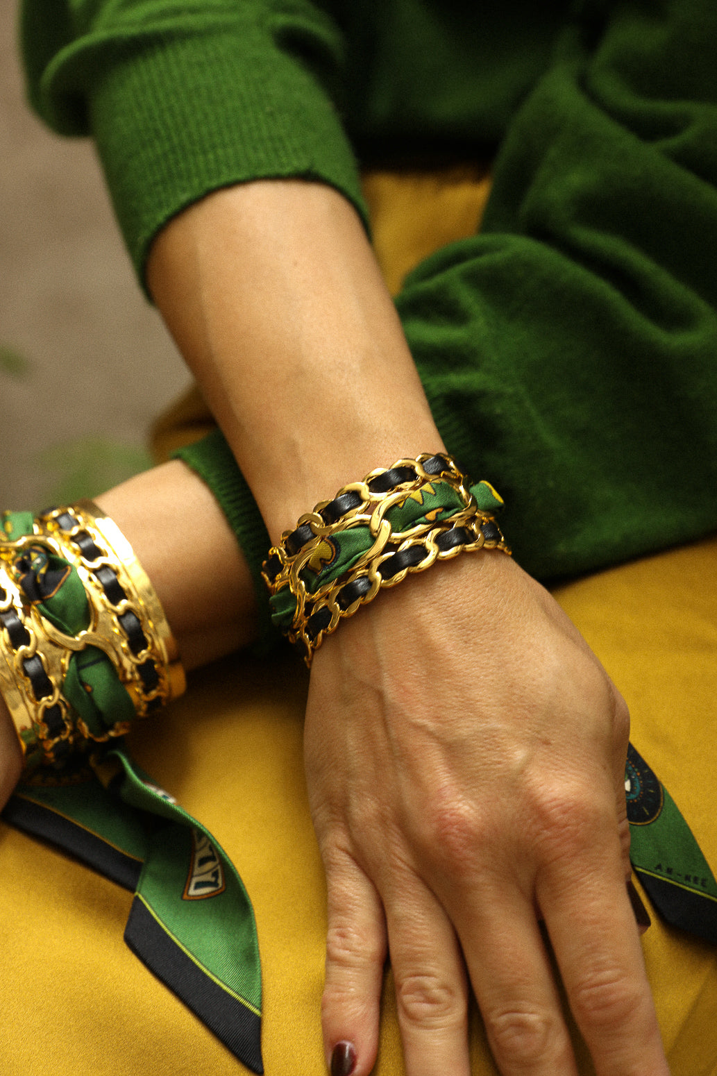 Small December cuff and Luckyou ribbon, green