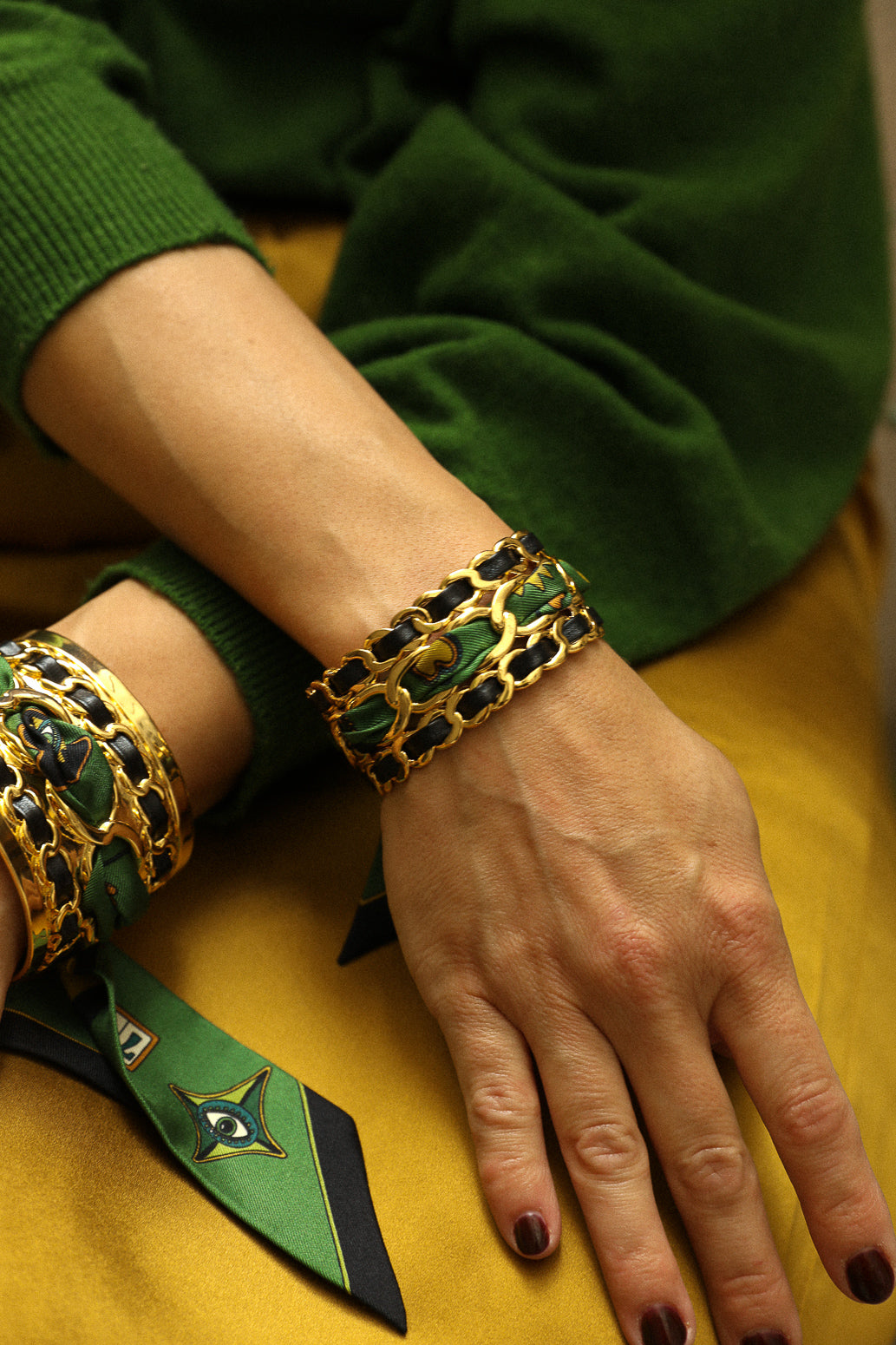 Small December cuff and Luckyou ribbon, green