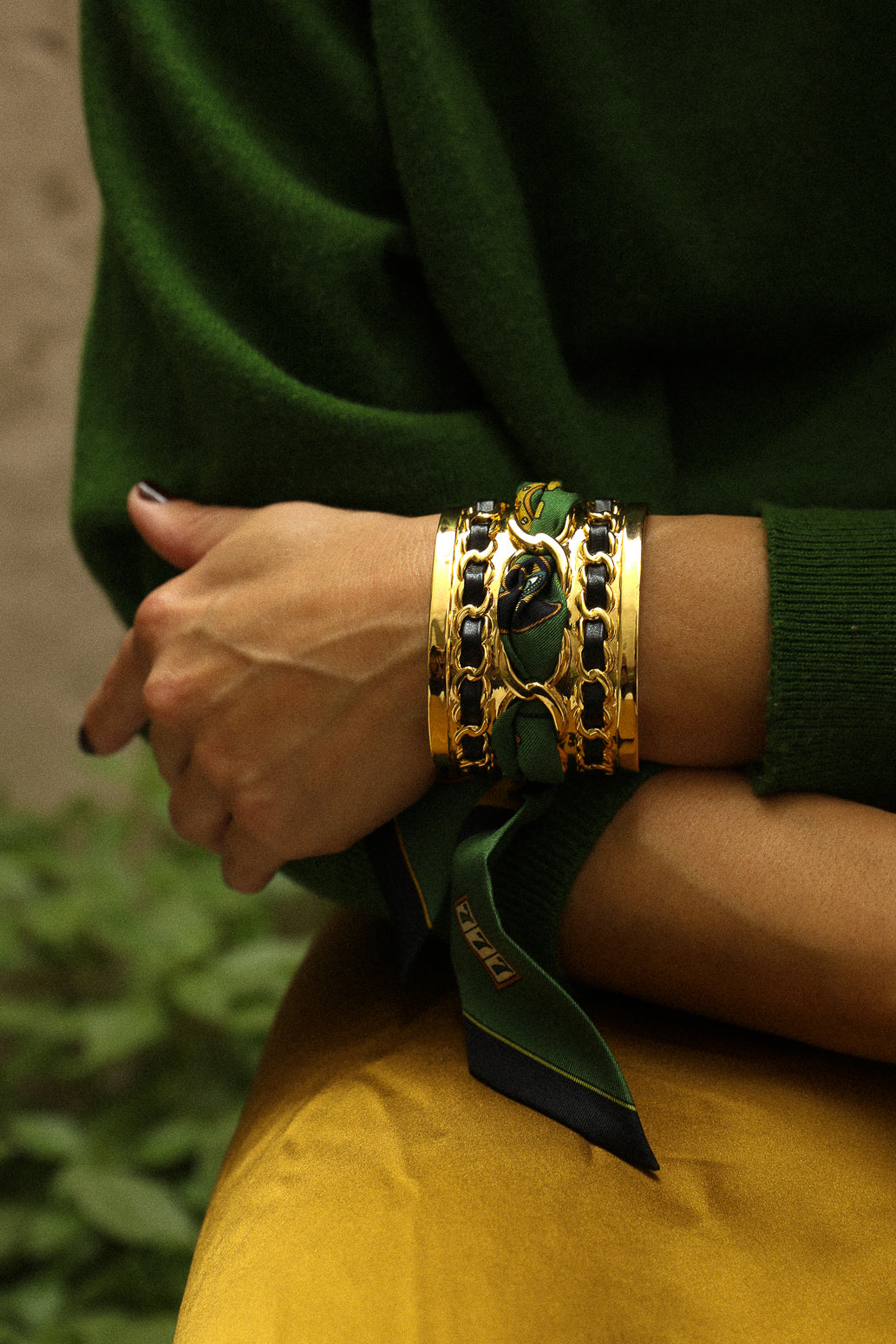 Large December cuff and Luckyou ribbon, green