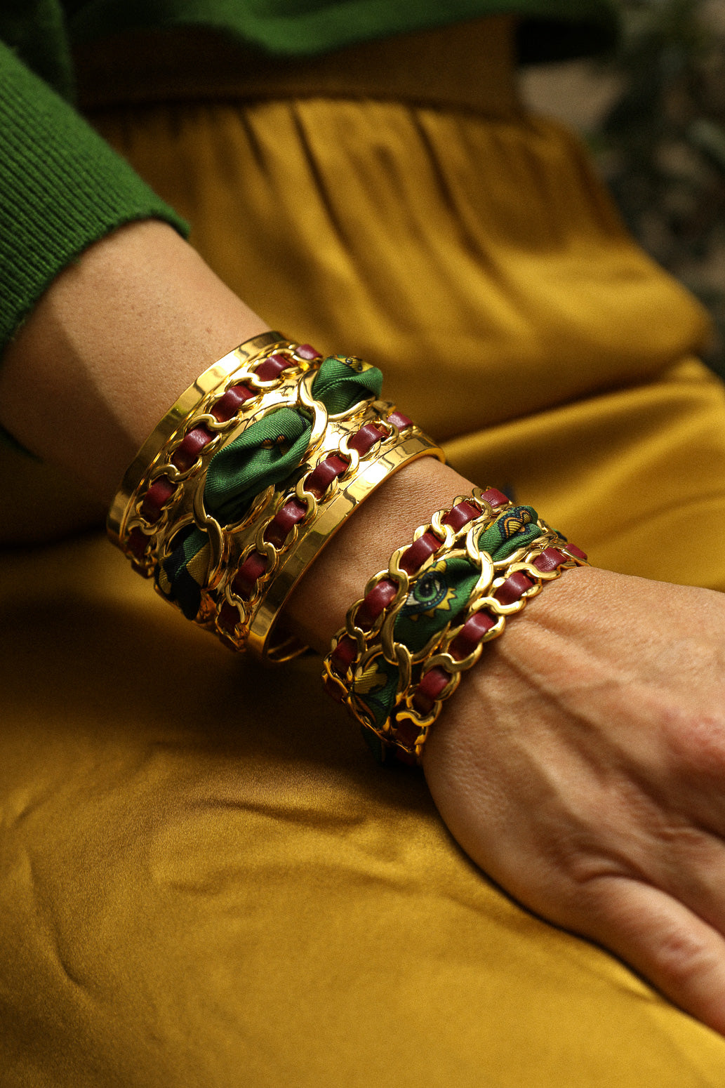 Small December cuff and Luckyou ribbon, green