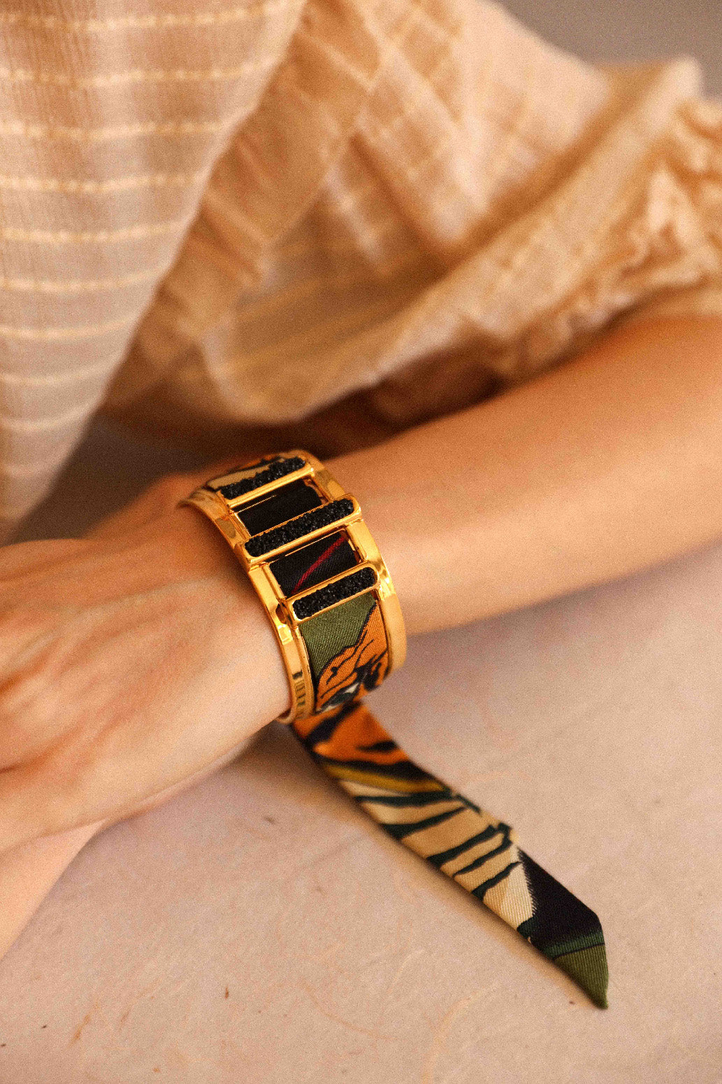 Manchette Quartz et ruban Tigres kaki