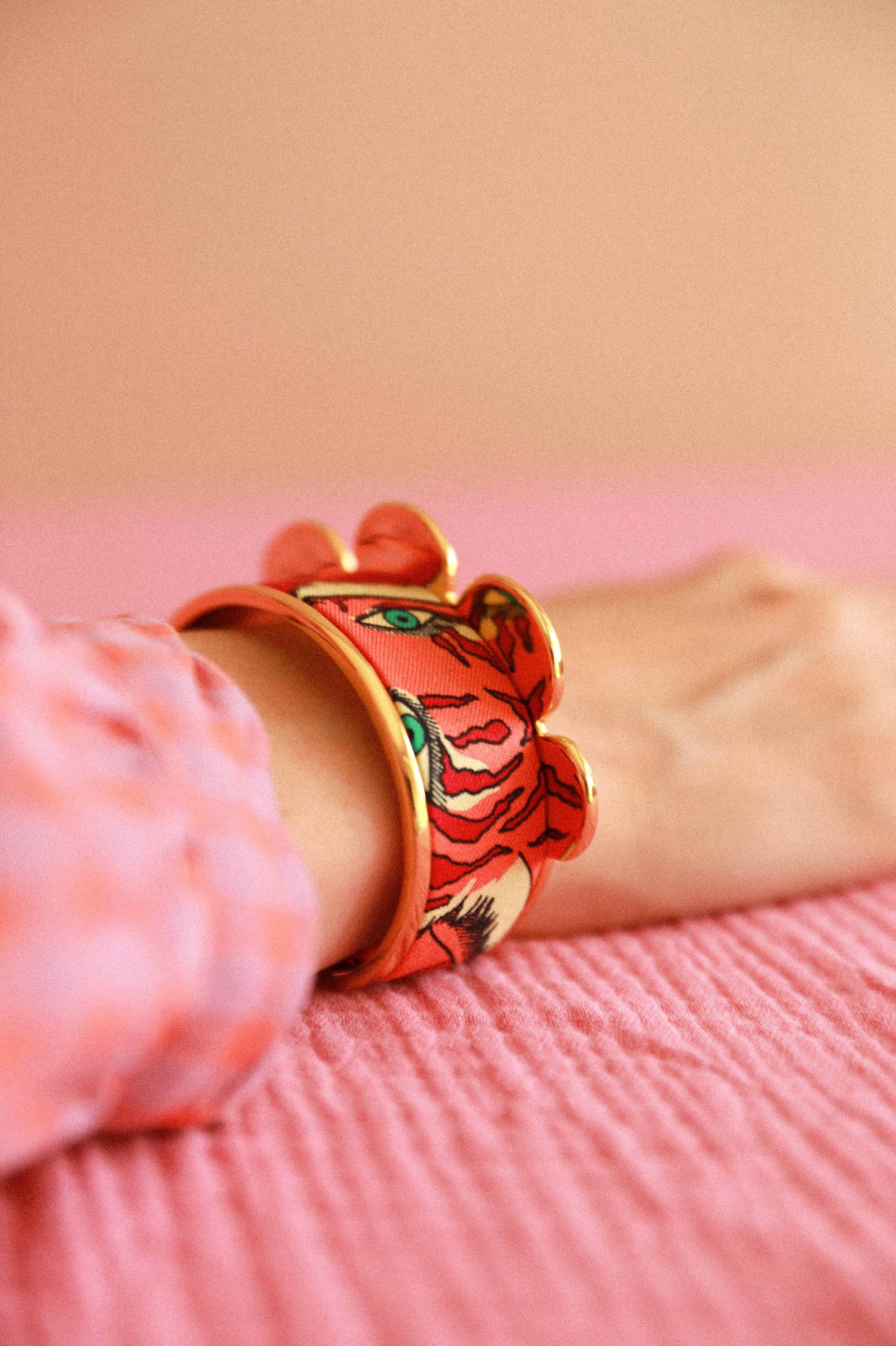 Tigers &amp; Hoops Pennant and Ribbon Cuff, Colorful