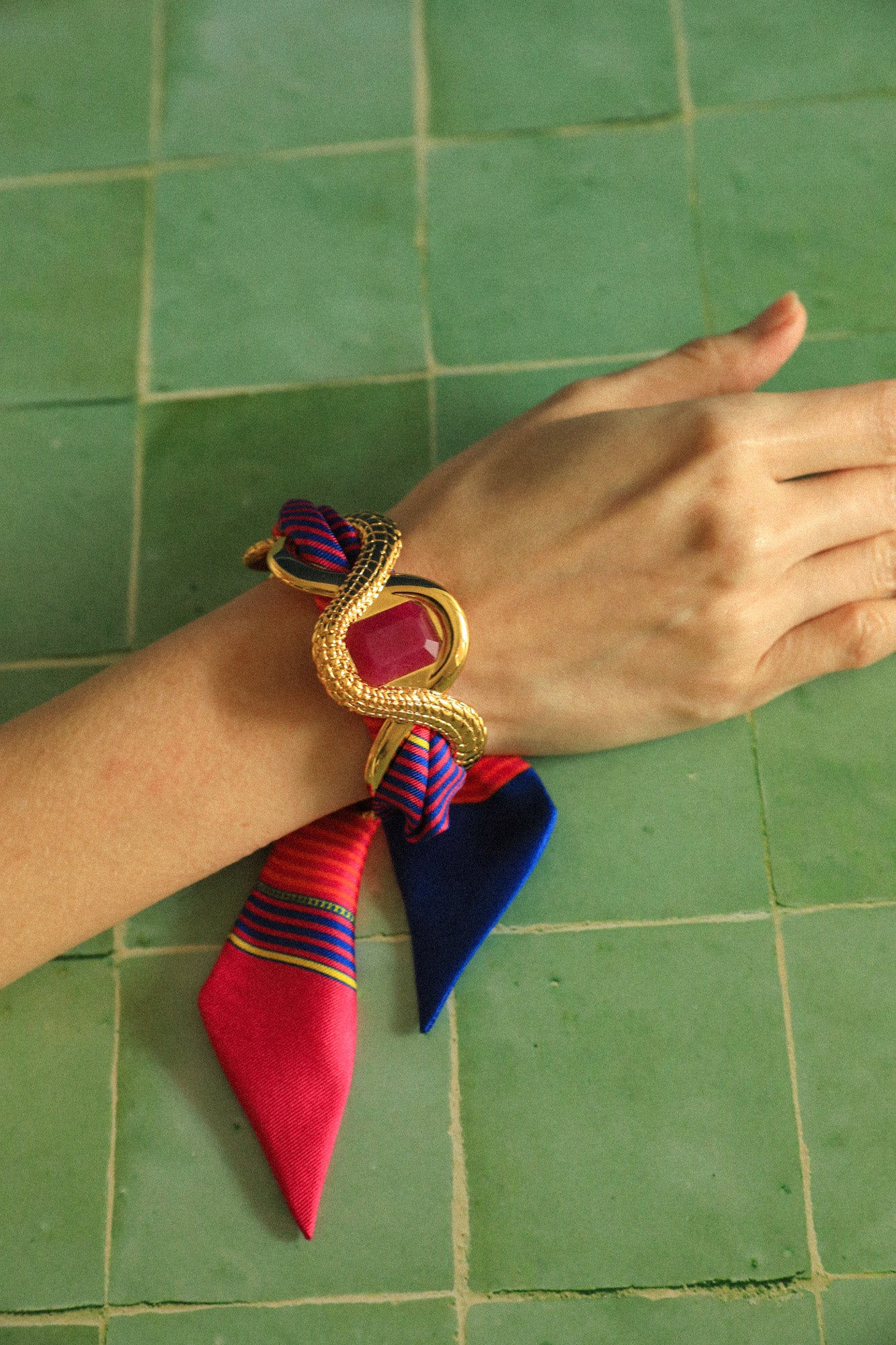 Manchette Caïman Agate Rose et ruban Summer