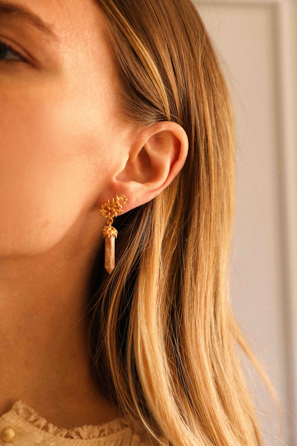 Tree Stone Earrings - Heliotite