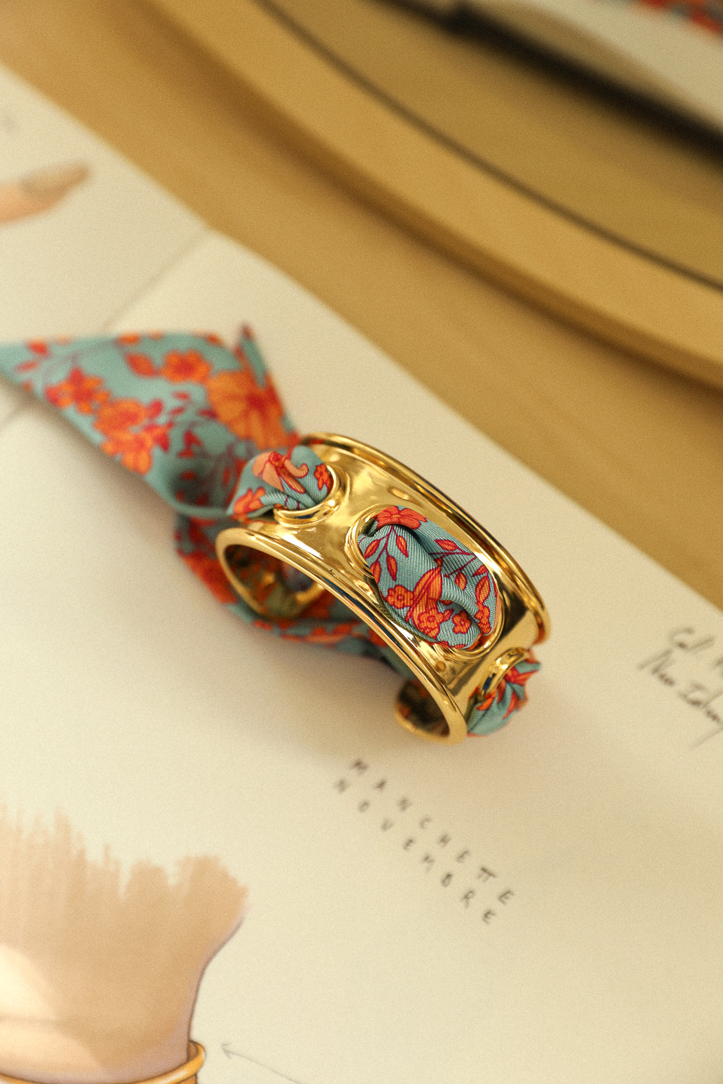 Manchette Novembre et ruban Liberty bleu pastel