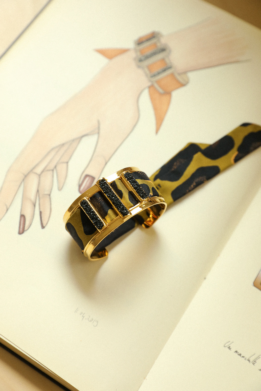 Manchette Quartz et ruban Léopard, vert olive