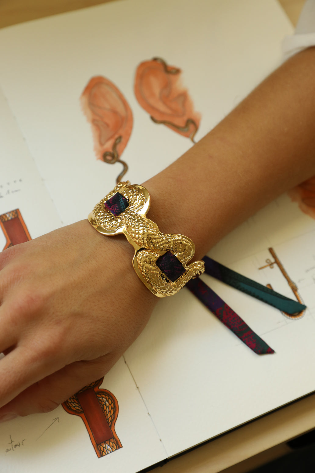 Manchette Serpentaire et ruban Colibri, violet