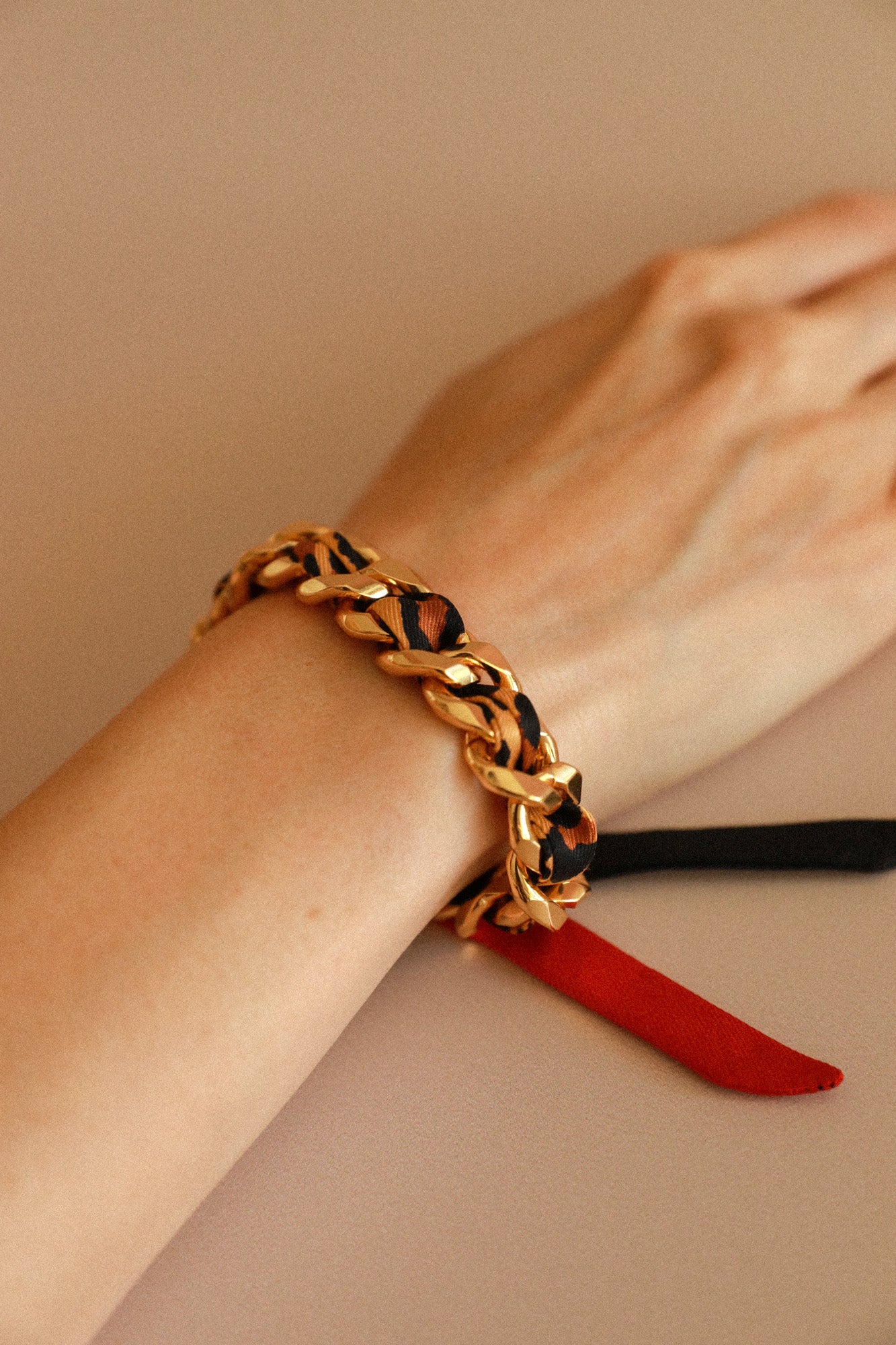 Bracelet Décembre et ruban Le Léopard, rouge