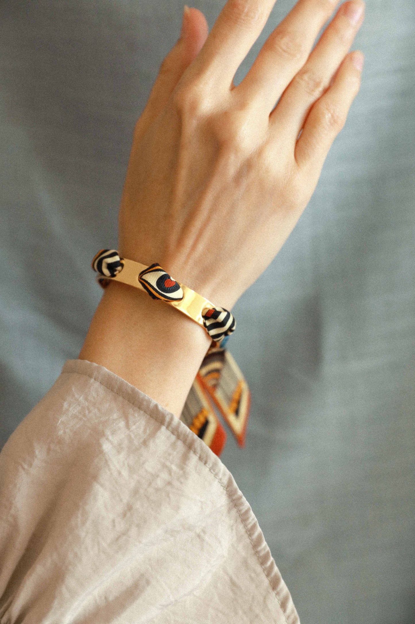Bracelet Septembre et son ruban The Perfect Match, neutre