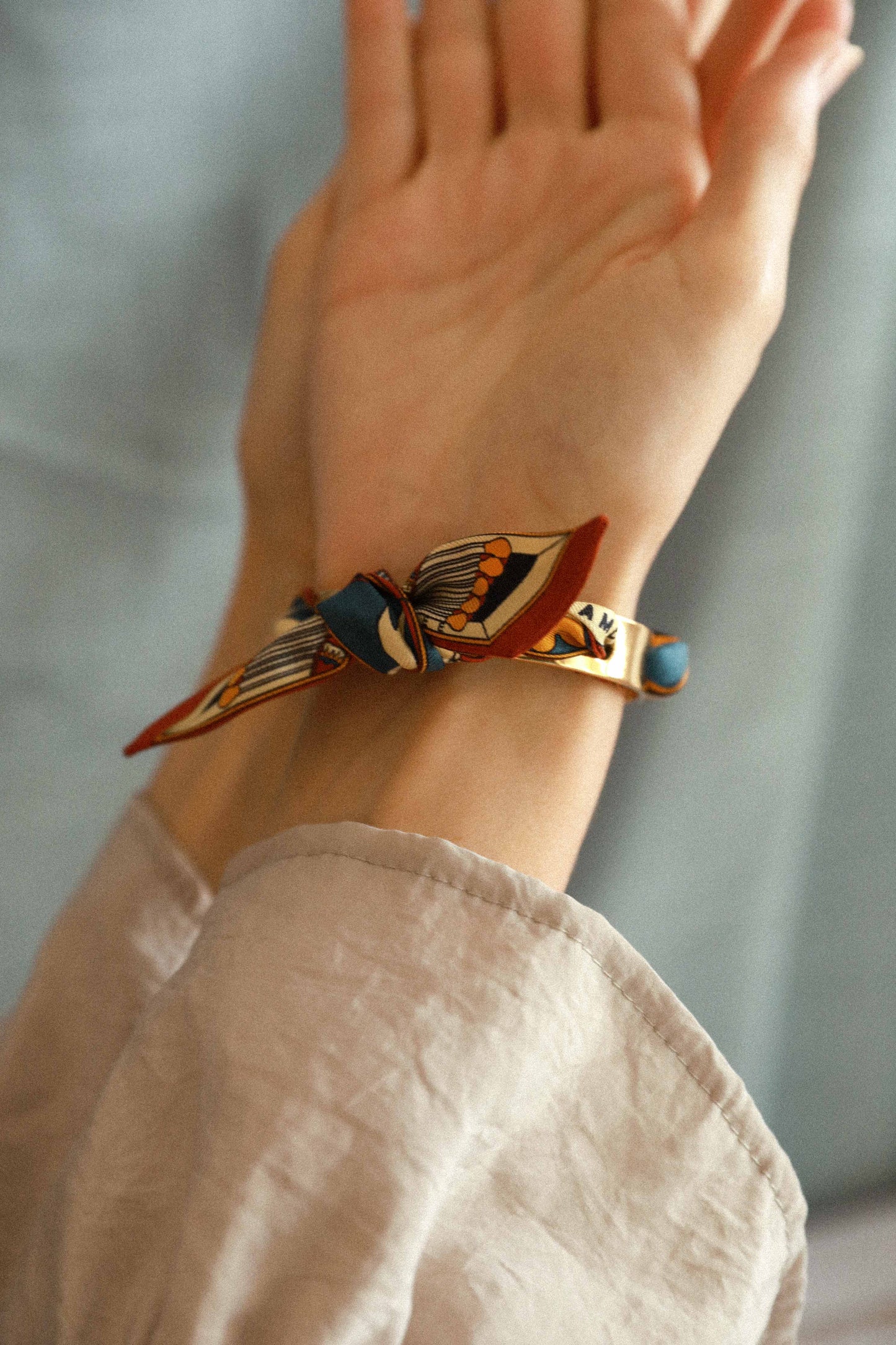 Bracelet Septembre et son ruban The Perfect Match, neutre