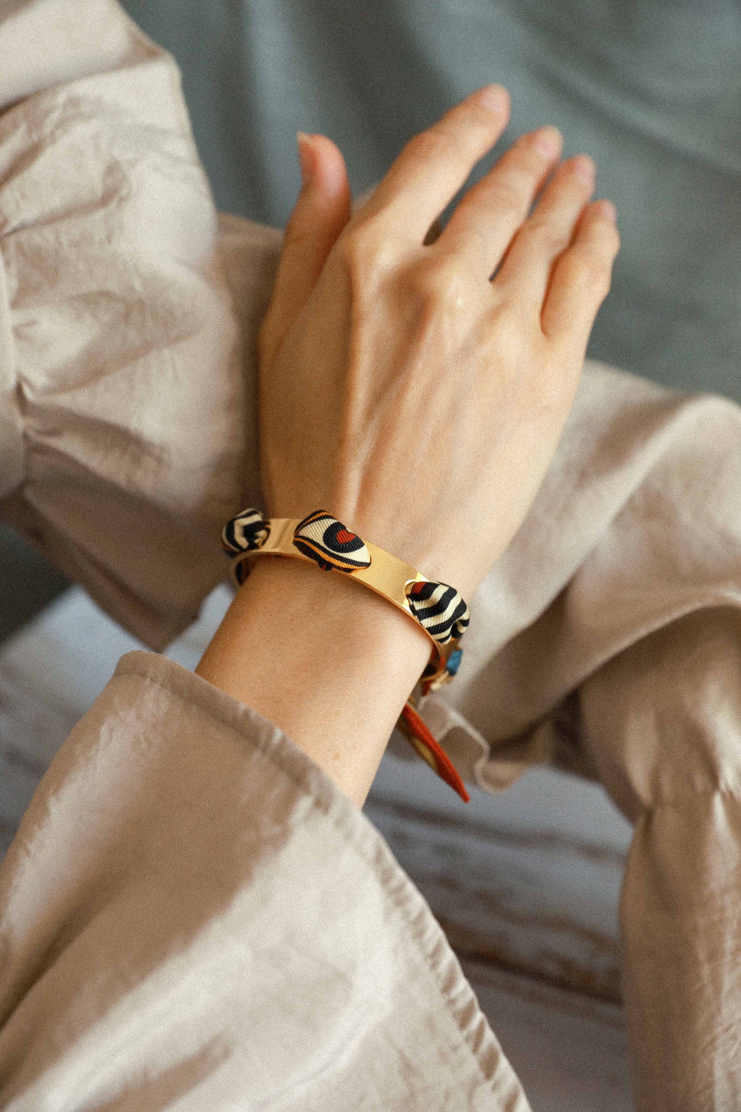 Bracelet Septembre et son ruban The Perfect Match, neutre