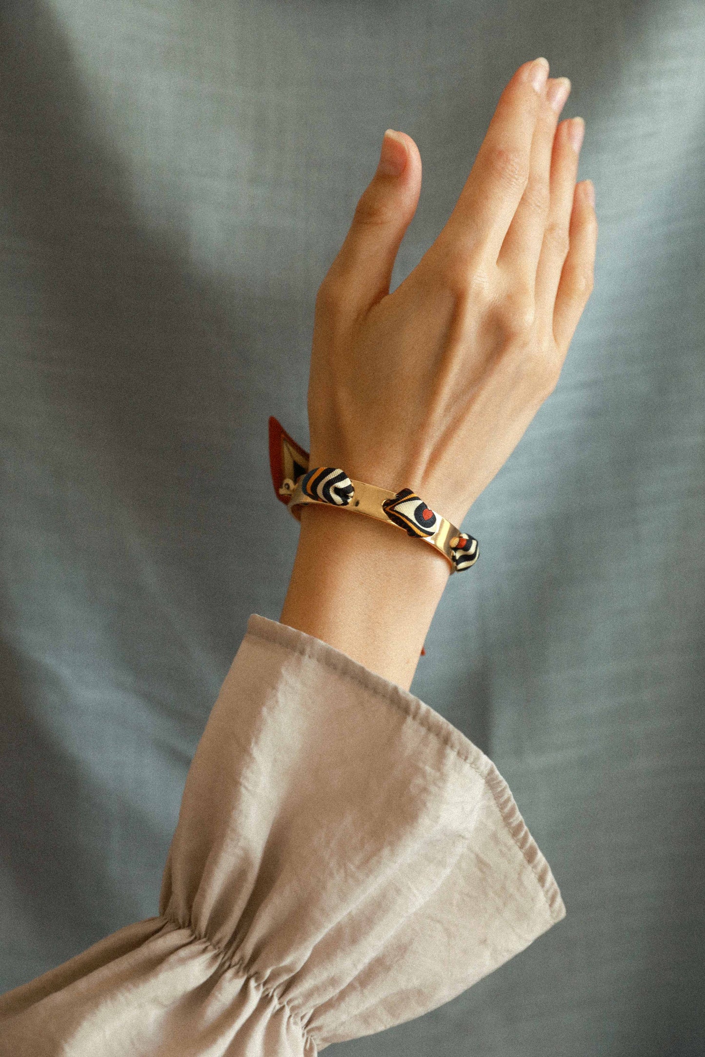 Bracelet Septembre et son ruban The Perfect Match, neutre