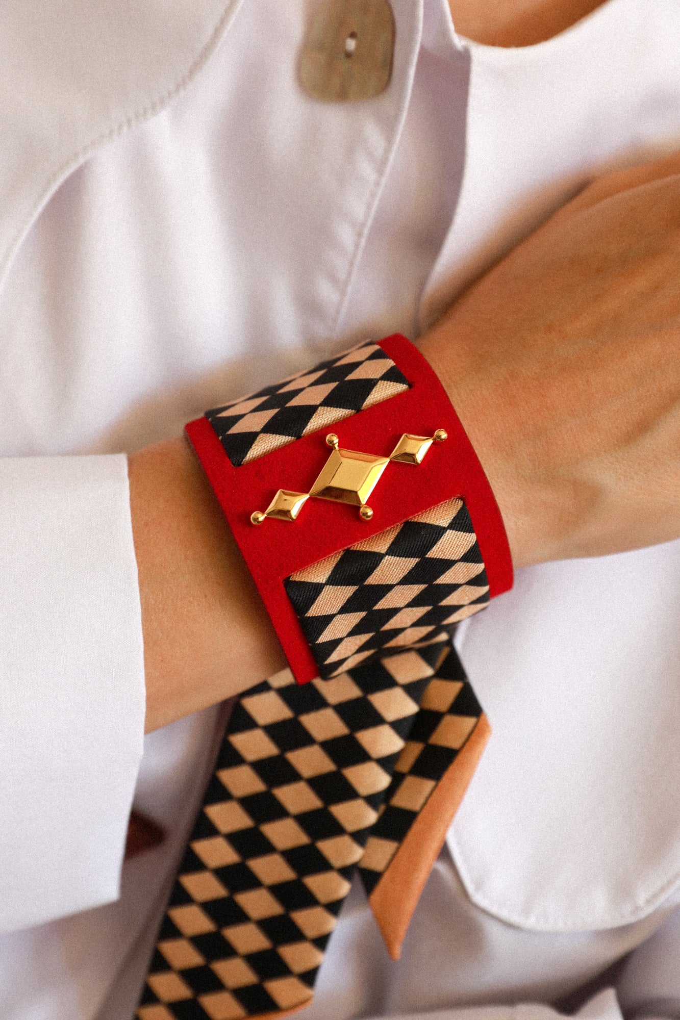Circus cuff and Harlequin ribbon, beige and black
