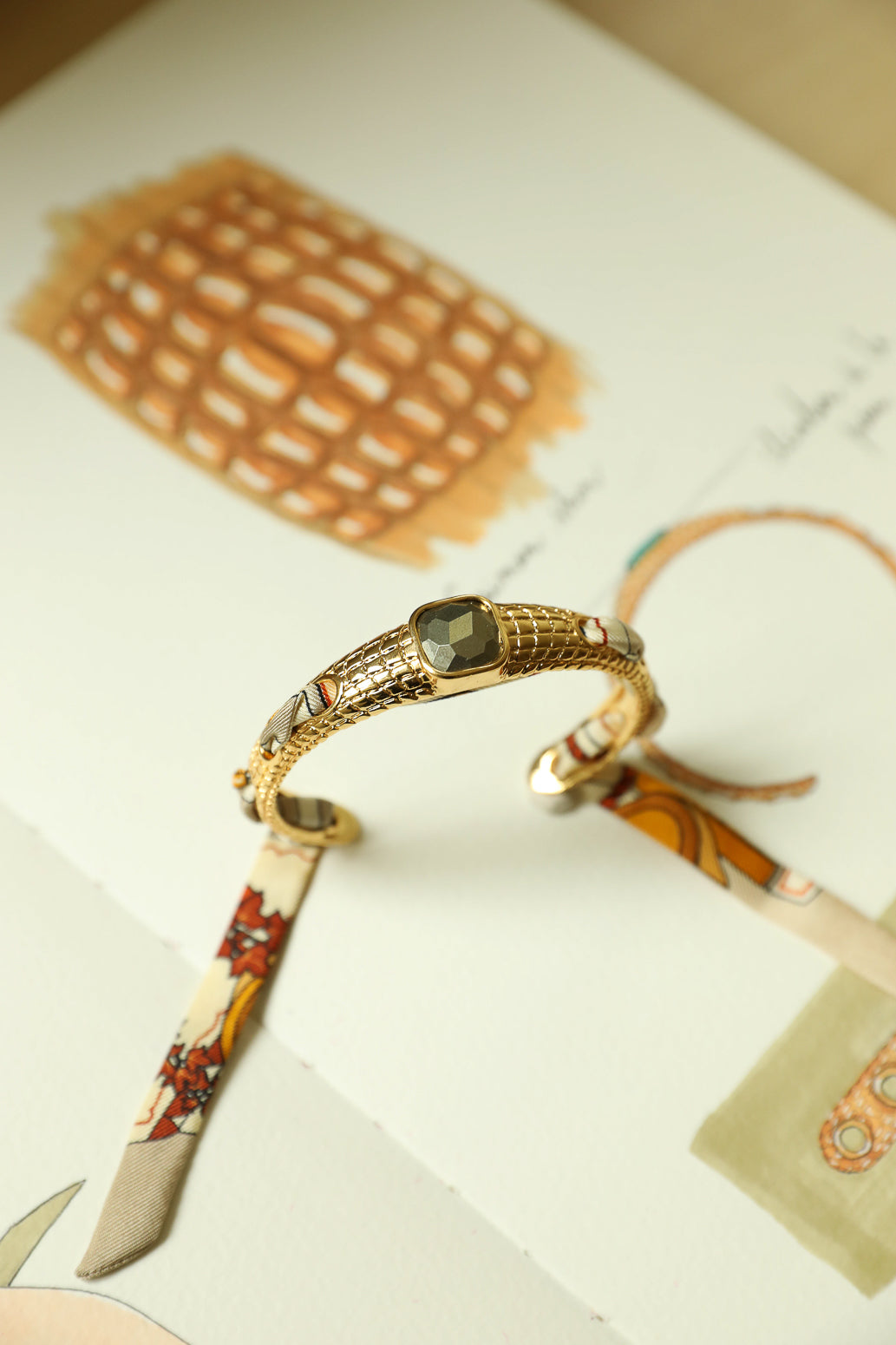 Caiman Bracelet in Pyrite and Neutral Parrot Ribbon