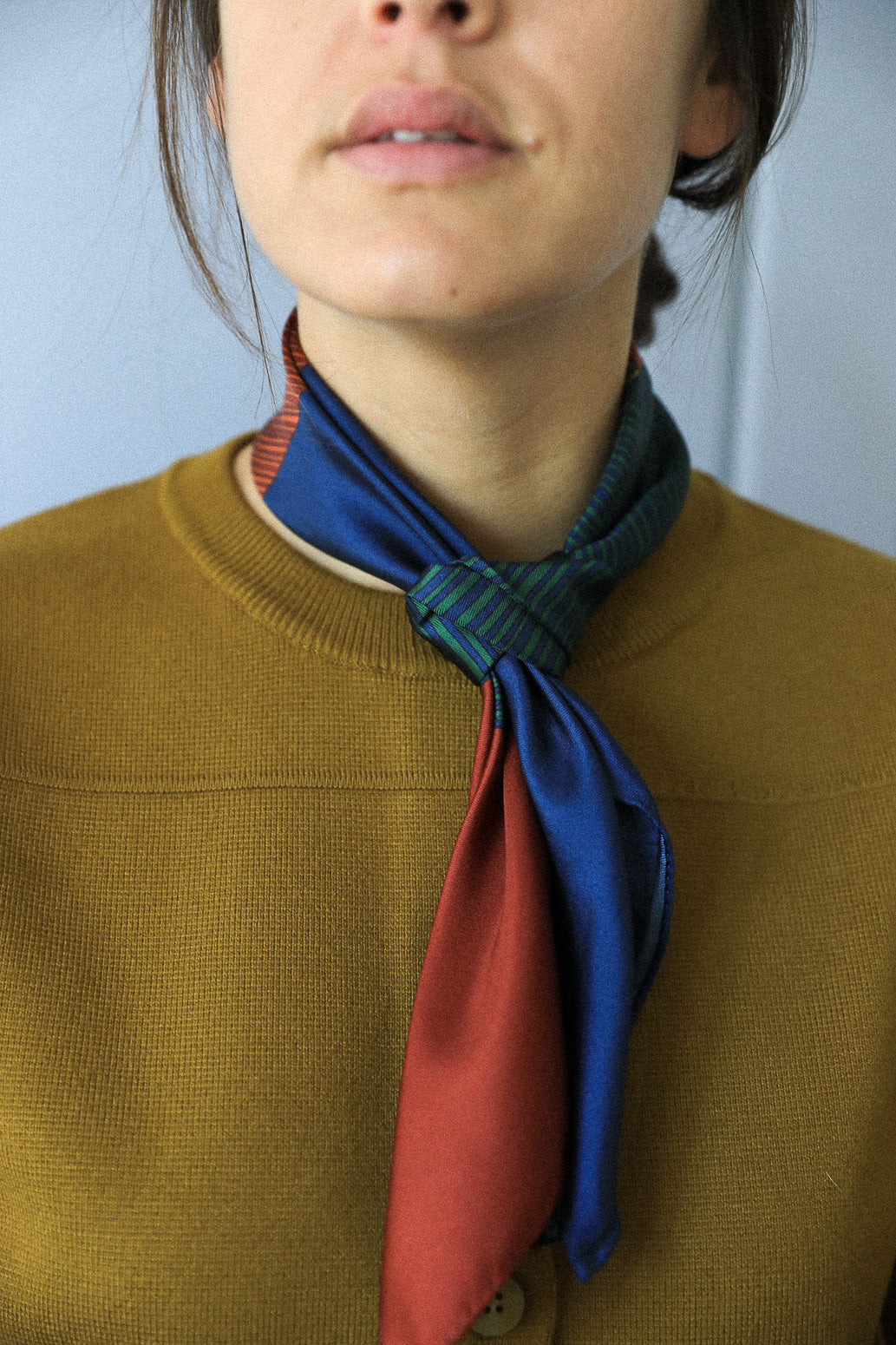 Petit carré 70 cm - Géométrie variable, marine et brique