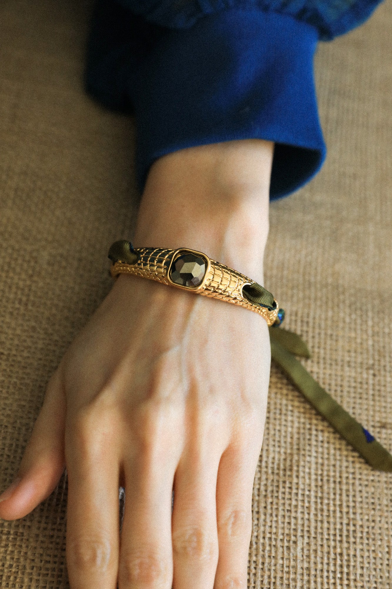 Caiman Bracelet in Pyrite and Neutral Mermaid Ribbon