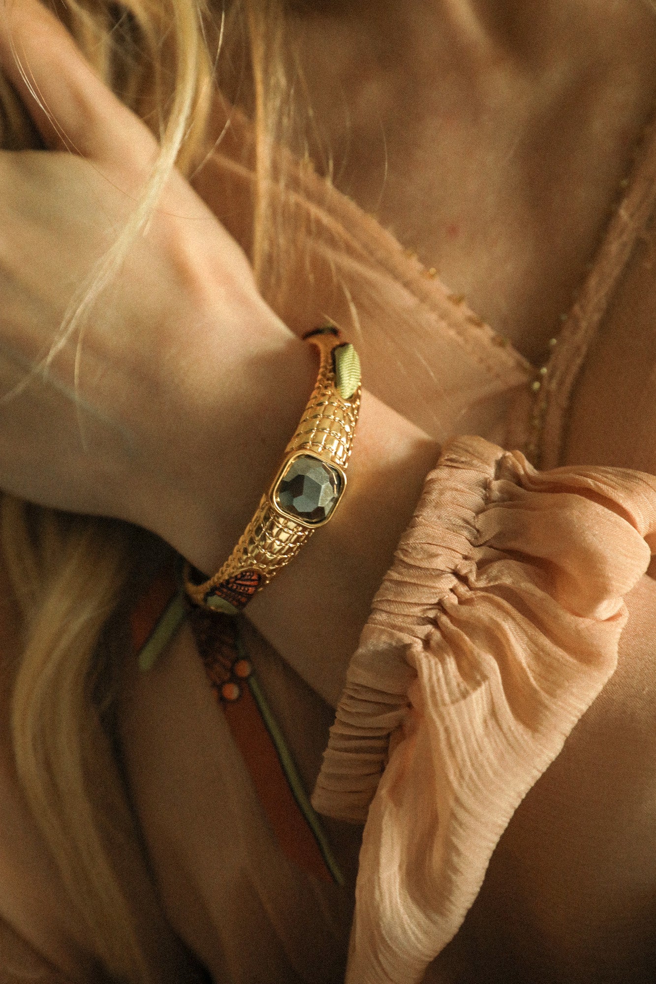 Bracelet Caïman en pyrite et ruban Coquillage neutre