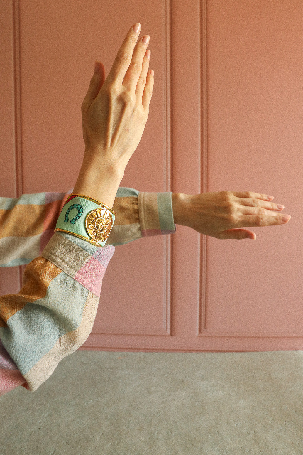 Grande manchette Soleil et ruban Luckyou, vert d’eau