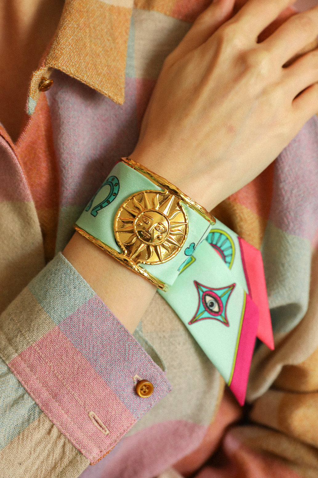 Grande manchette Soleil et ruban Luckyou, vert d’eau