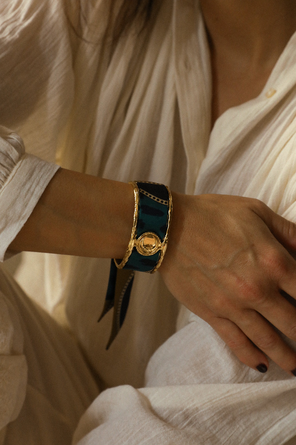 Manchette Lune et ruban Chapanoir, olive