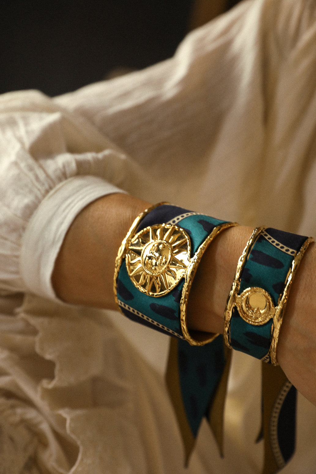 Grande manchette Soleil et ruban Chapanoir, olive