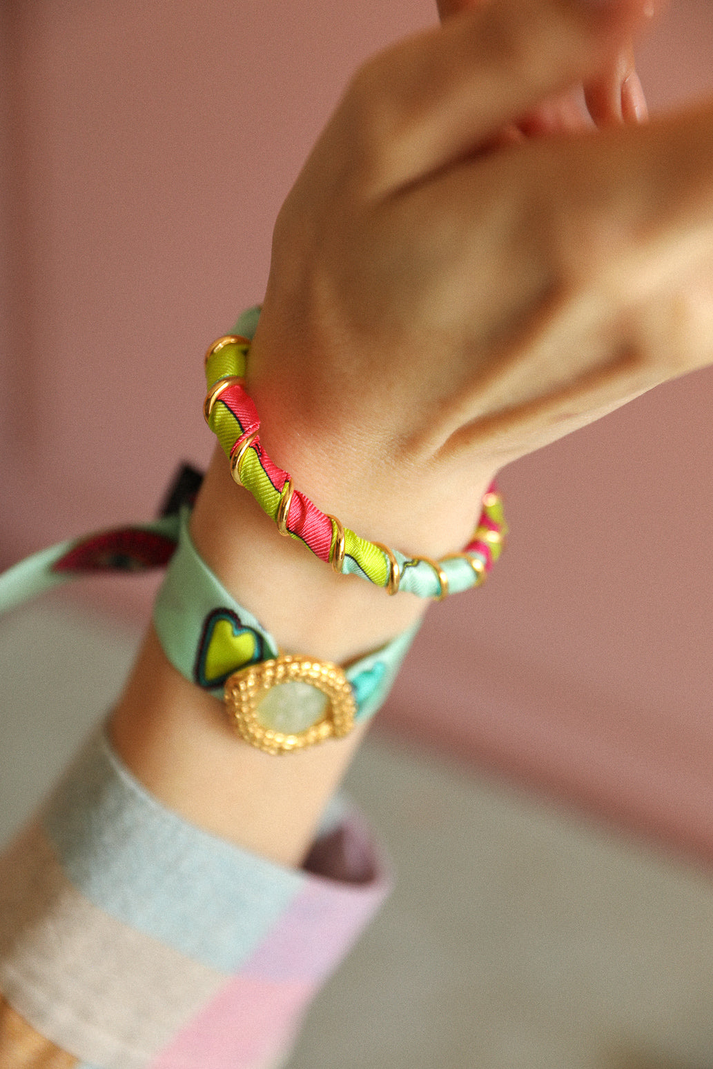 Bracelet Octobre et son ruban Luckyou, vert d’eau