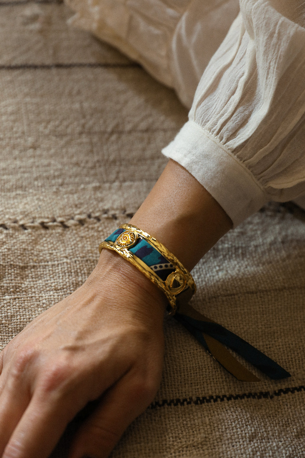 Manchette Irma et son ruban Chapanoir, olive