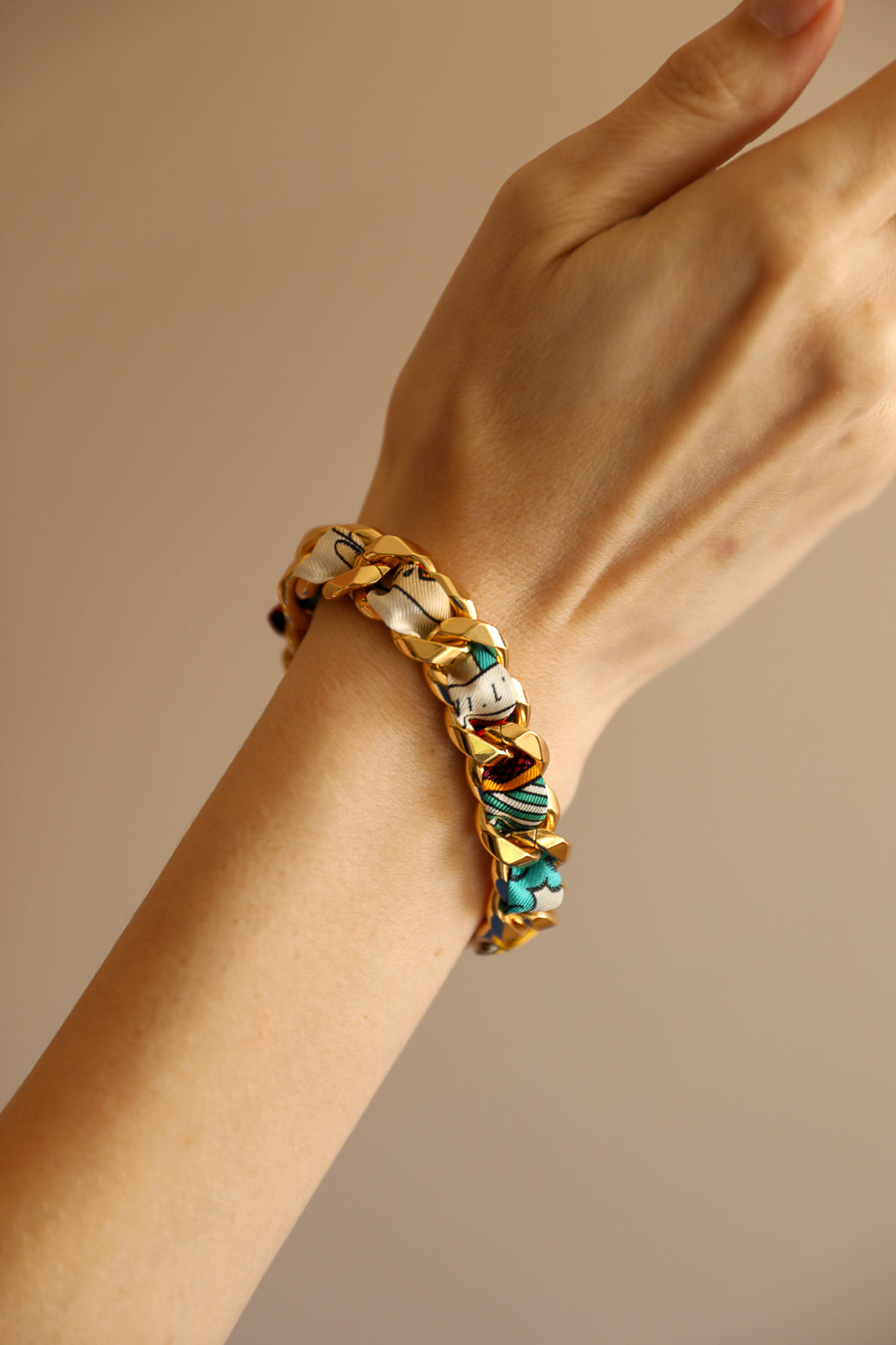 Bracelet Décembre et son ruban Tarot, multicolore