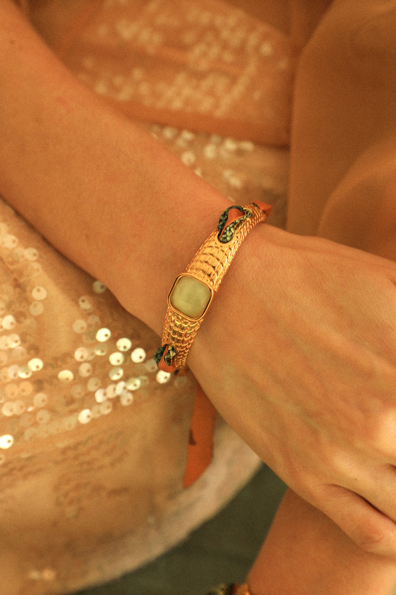 Caïman bracelet in jade oil quartzite and neutral Marinière ribbon