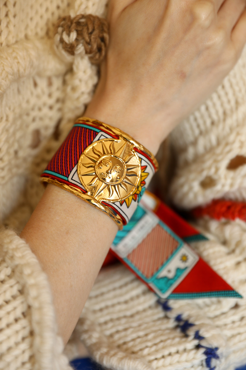 Grande manchette Soleil et ruban Tarot, multicolore