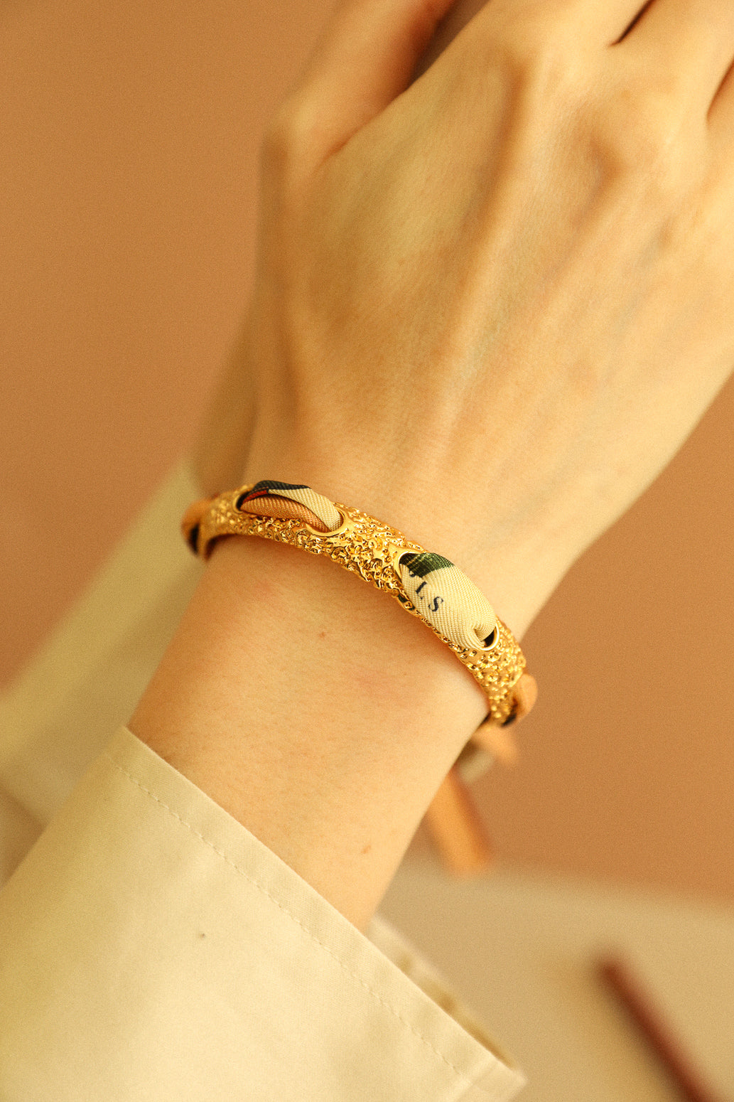 Queen bracelet and its Tarot ribbon, multicolored