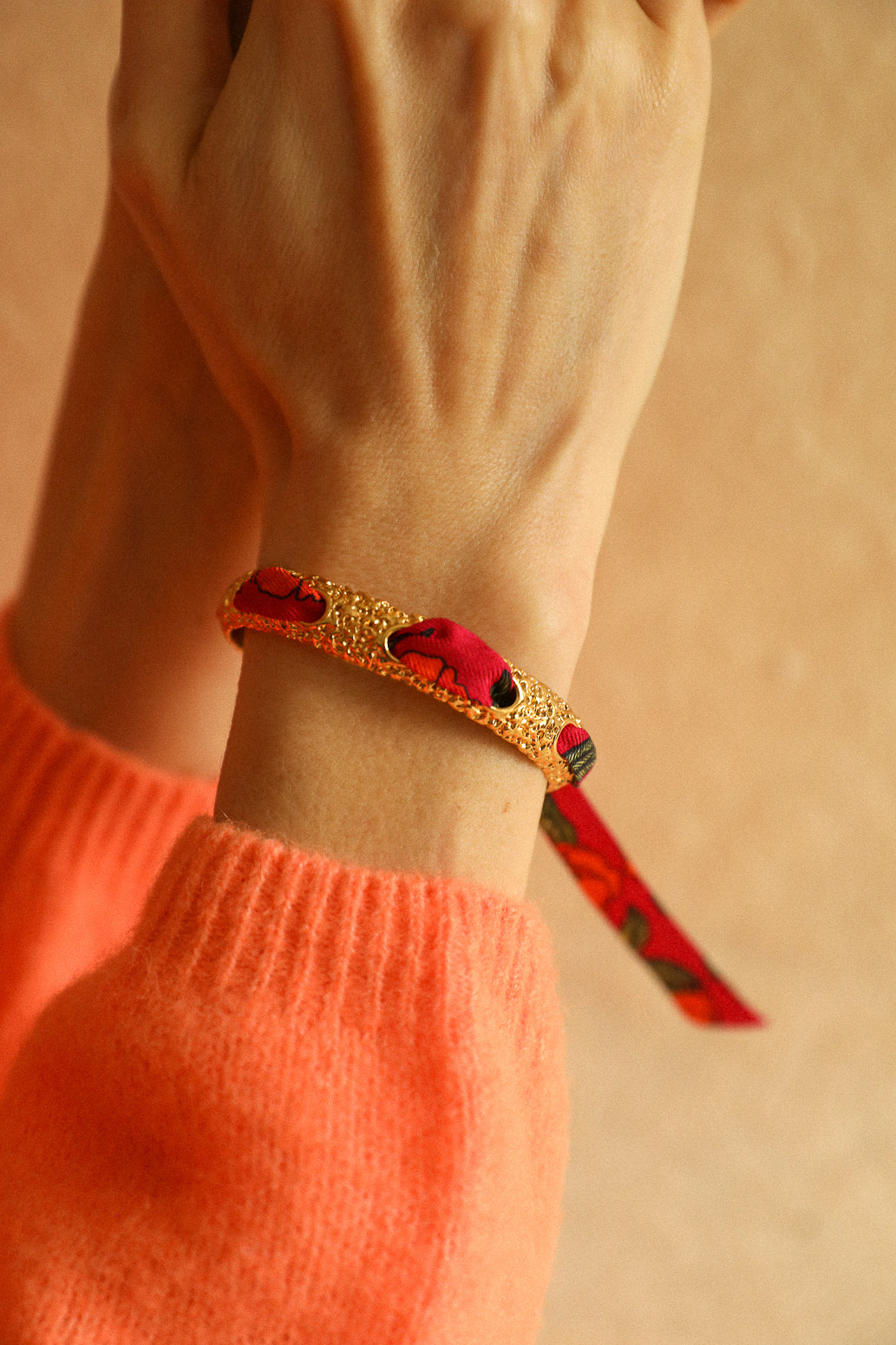 Queen bracelet and its Tarot ribbon, multicolored