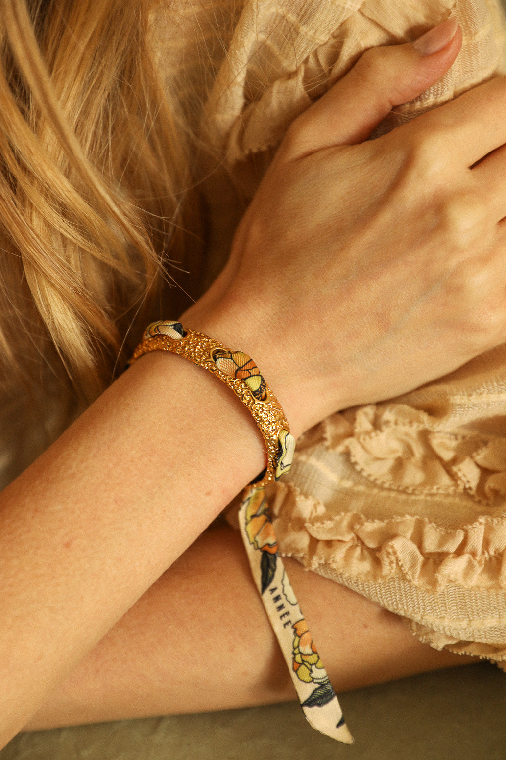 Queen bracelet and its Tarot ribbon, multicolored