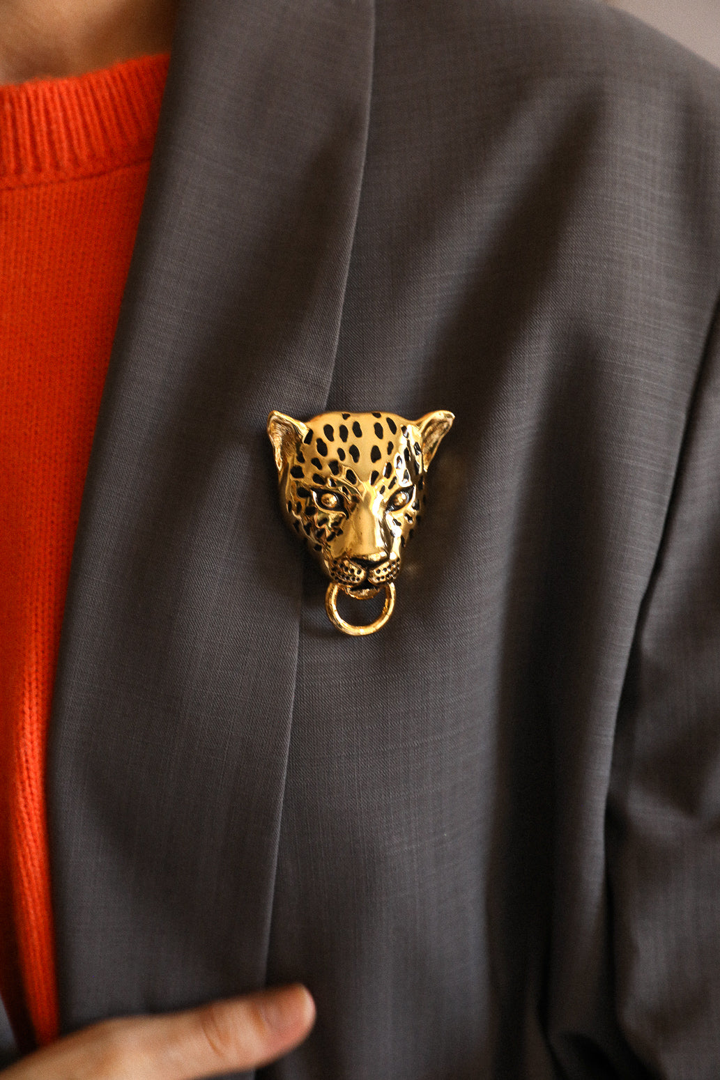 Broche Léopard émaillée or