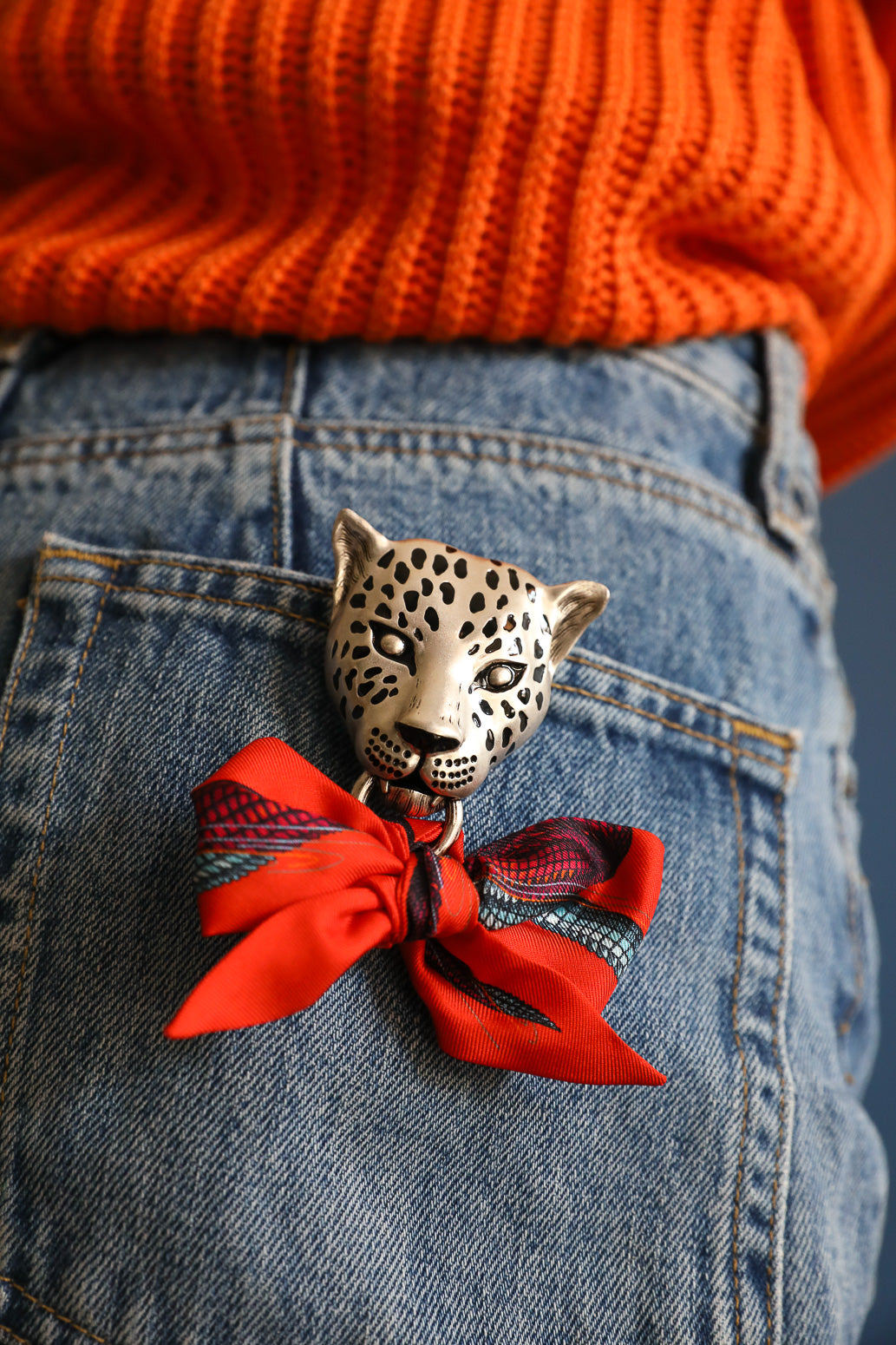 Broche Léopard émaillée argent, Automne N°26