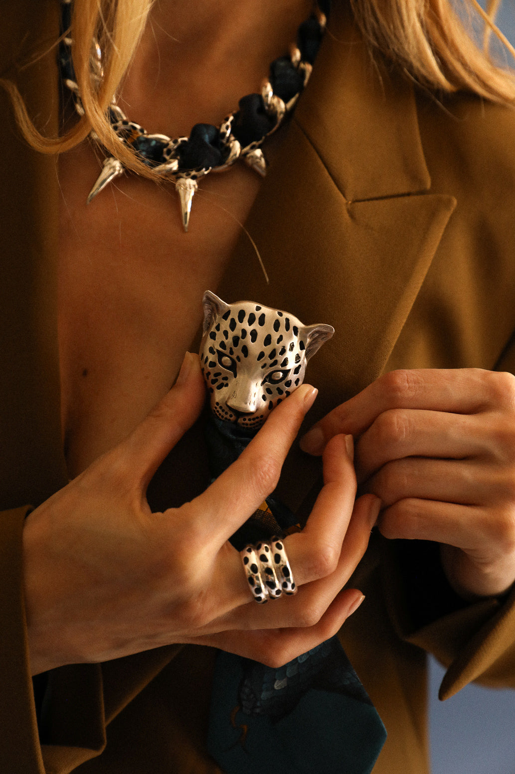 Broche Léopard émaillée argent