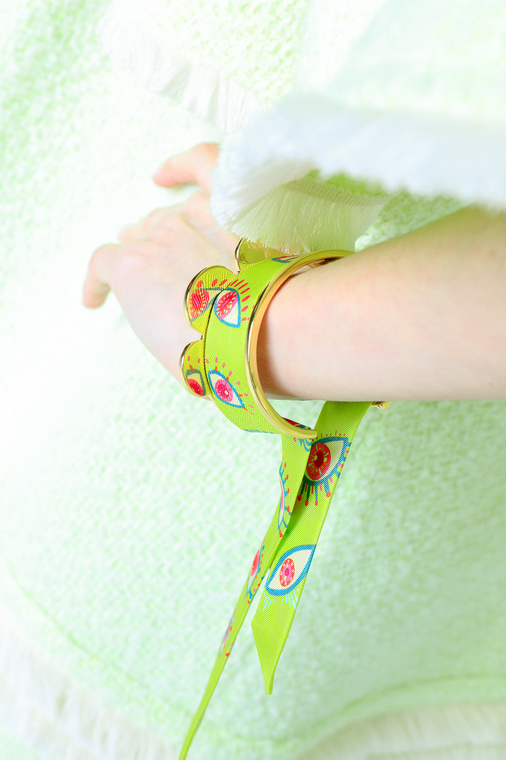 Pennant cuff and ribbon The Blue Words