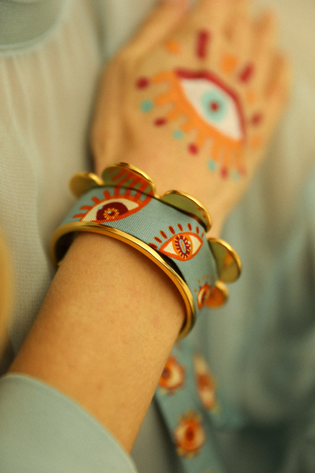 Pennant cuff and ribbon The Blue Words