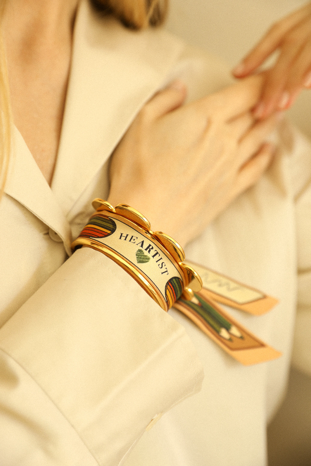 Pennant cuff and ribbon The Blue Words