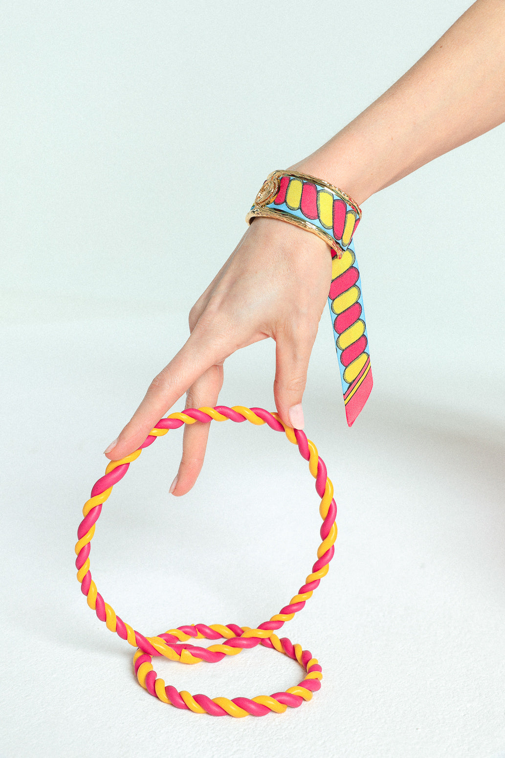 Moon cuff, silk-free