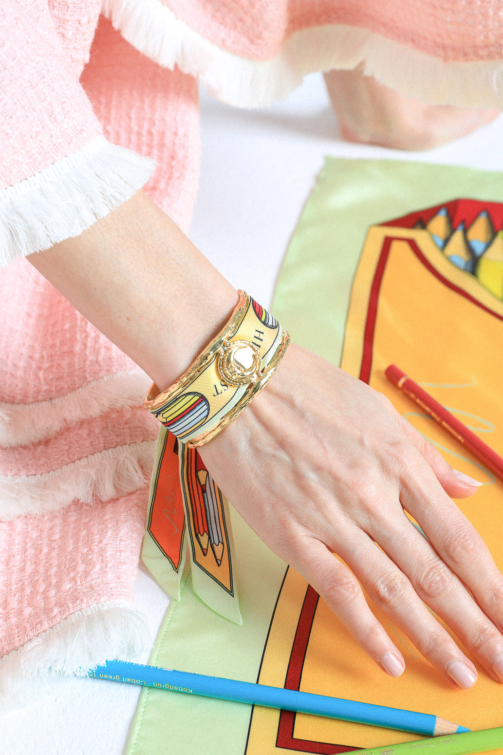 Moon cuff, silk-free