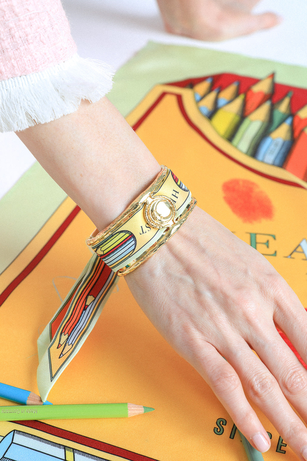 Moon cuff, silk-free