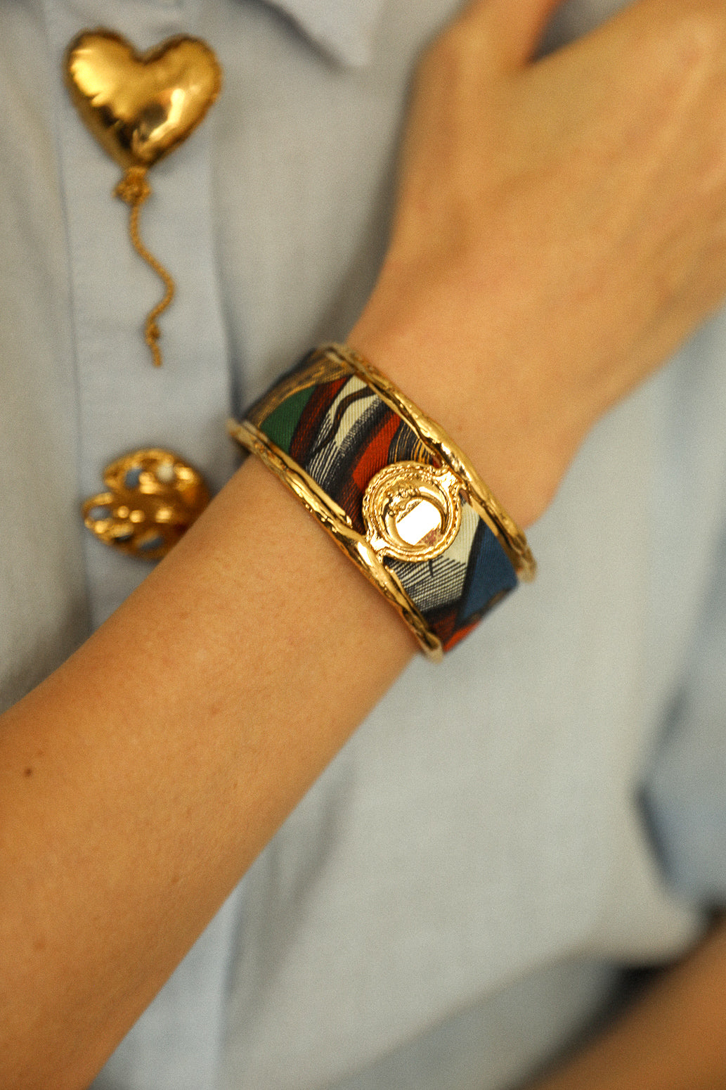 Moon cuff, silk-free