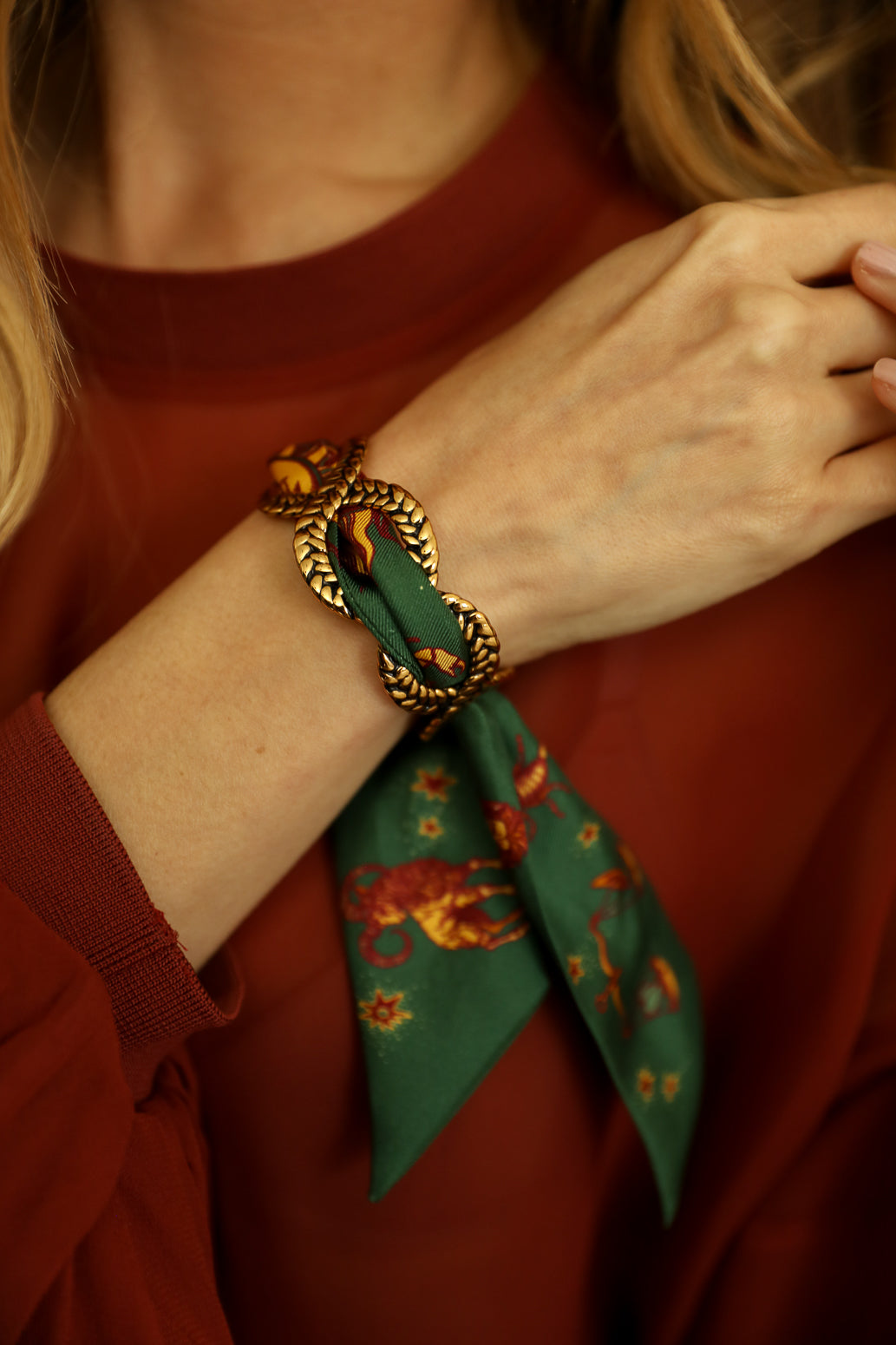 Braided cuff, silk-free