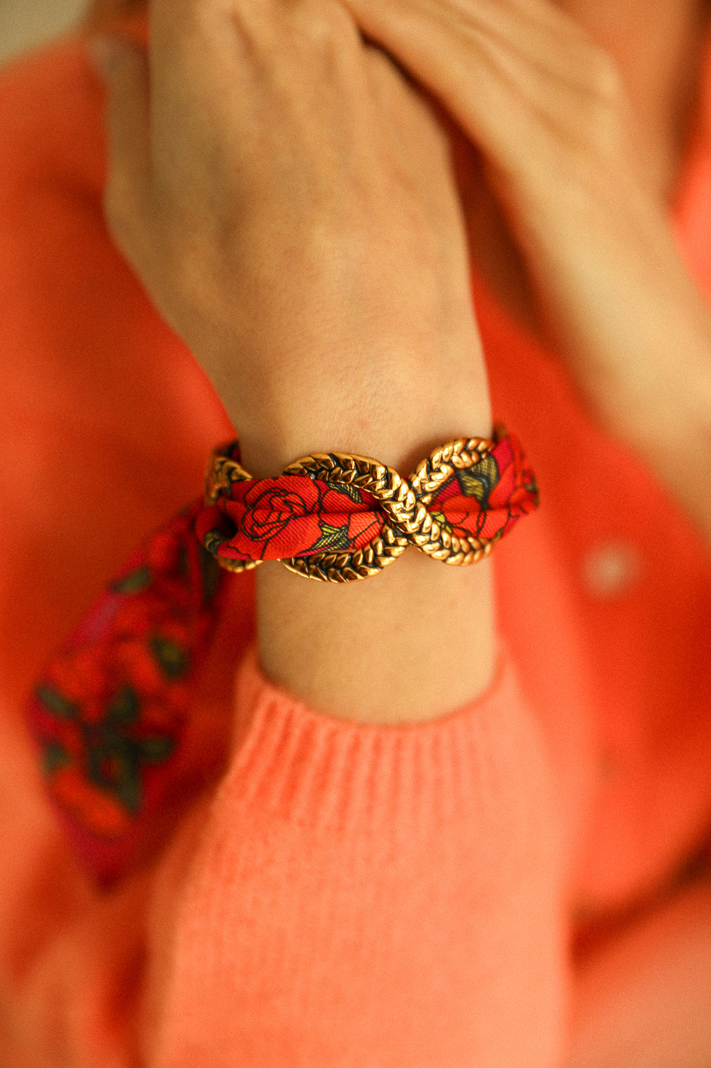 Braided cuff, silk-free