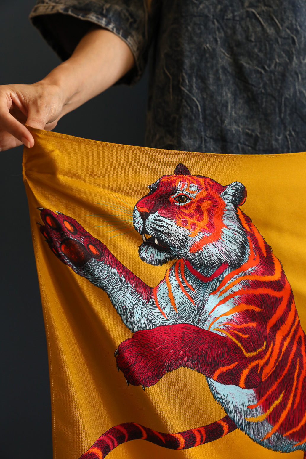 Bandana en soie 55cm Tigre, Pop