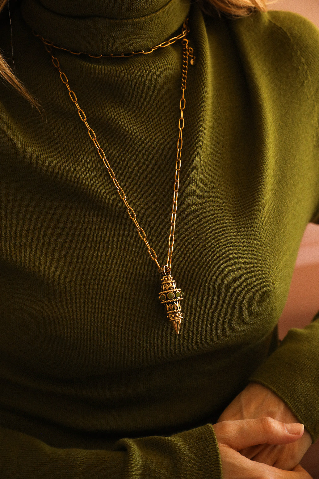 Collier Pendule, incrusté d'Agate Verte